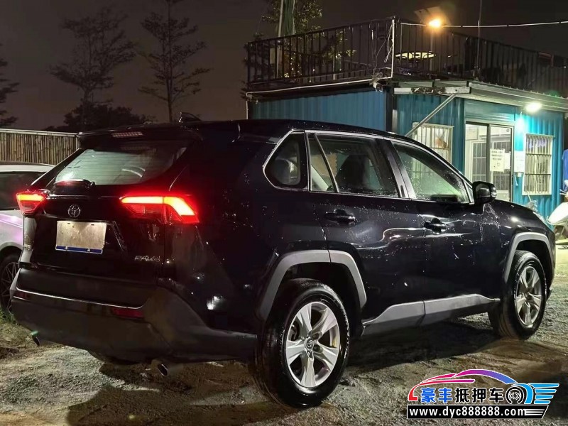 24年丰田RAV4轿车抵押车出售