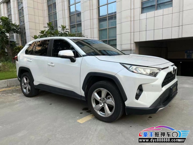 22年丰田RAV4轿车抵押车出售