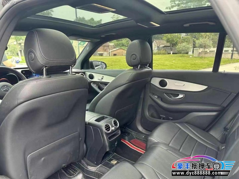 20年奔驰GLC轿车抵押车出售