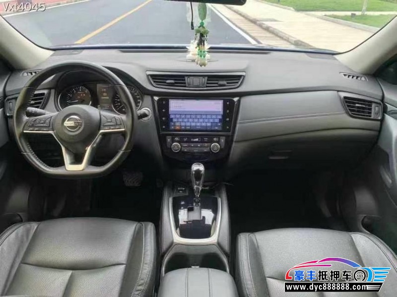 19年日产奇骏轿车抵押车出售