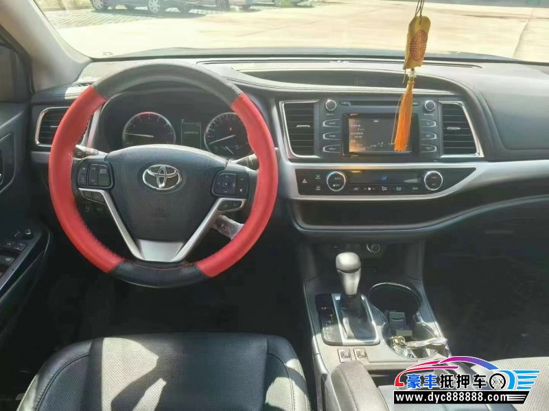 19年丰田汉兰达轿车抵押车出售