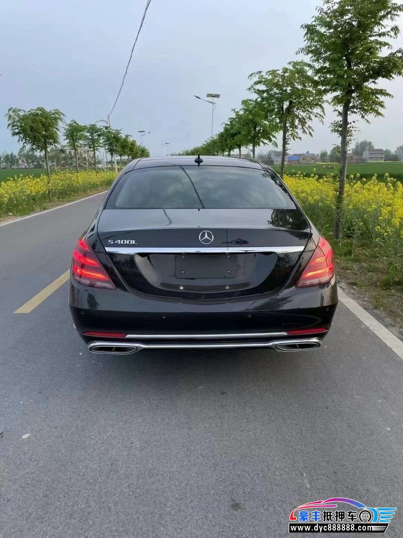 17年奔驰S轿车抵押车出售