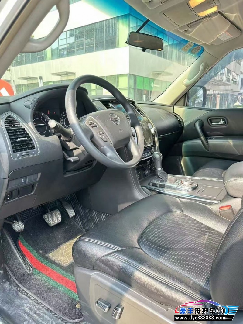 19年日产途乐轿车抵押车出售