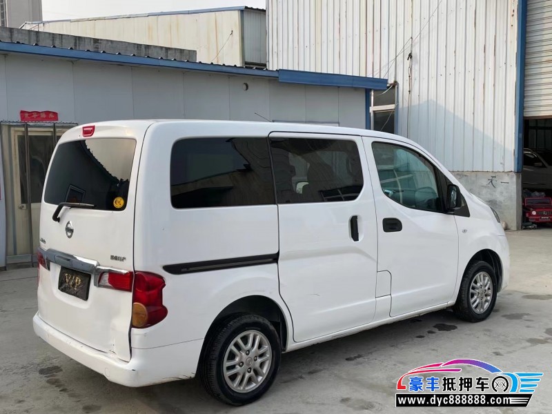 17年日产NV200MPV抵押车出售