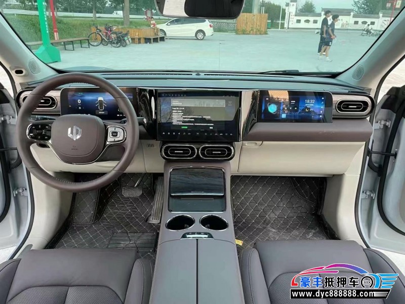 23年零跑C11轿车抵押车出售