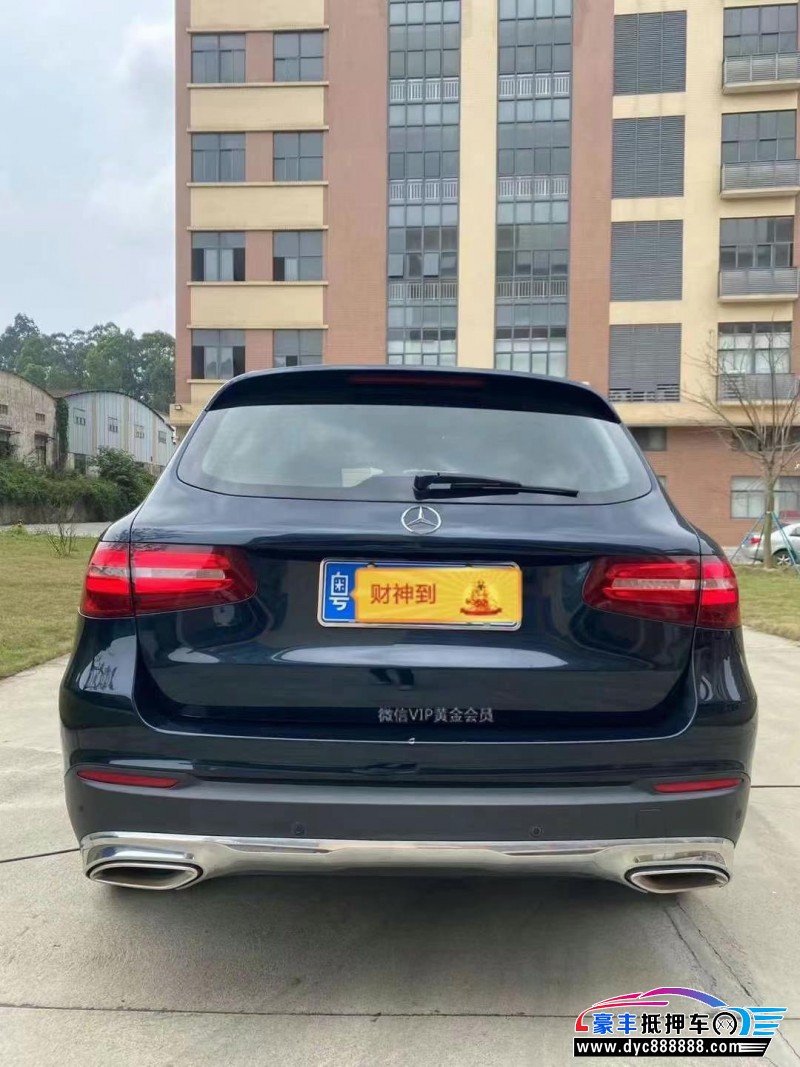 19年奔驰GLC轿车抵押车出售