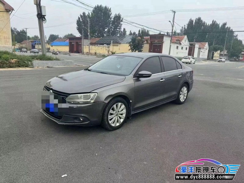 14年大众速腾轿车抵押车出售