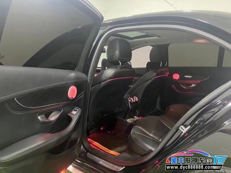 17年奔驰C轿车抵押车出售