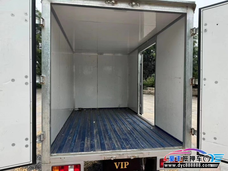 23年东风小康C31轿车抵押车出售