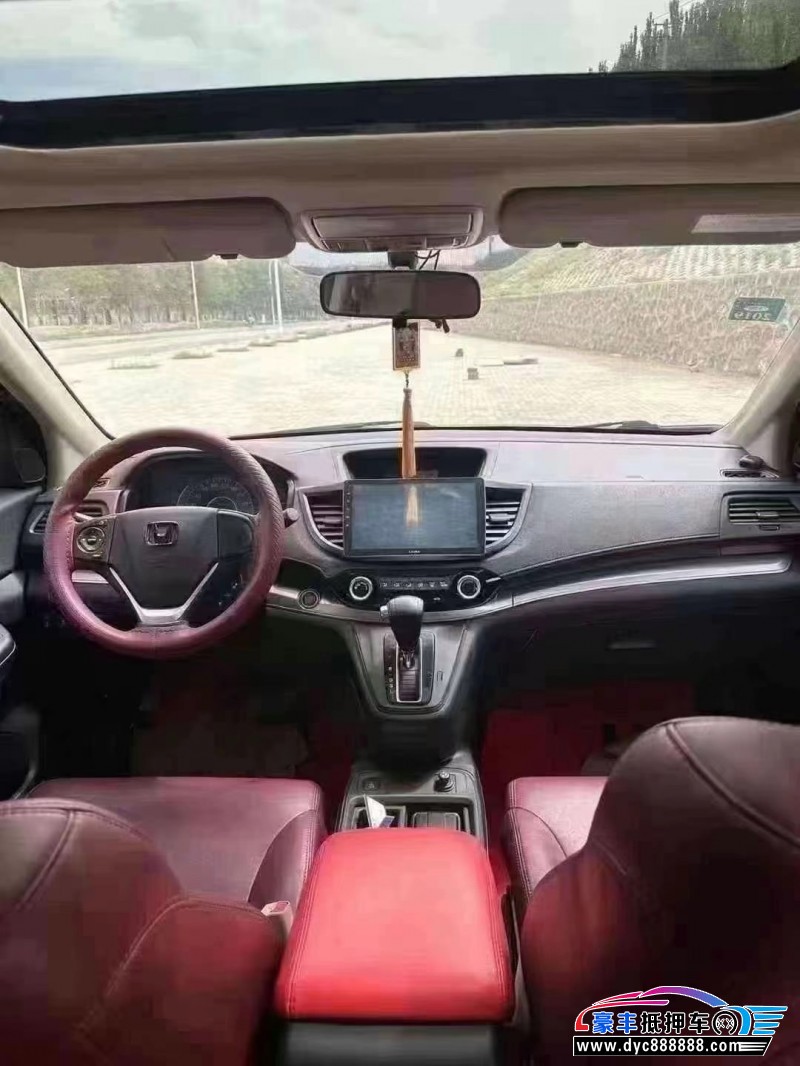 15年本田CR-V轿车抵押车出售