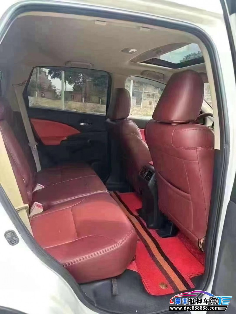 15年本田CR-V轿车抵押车出售