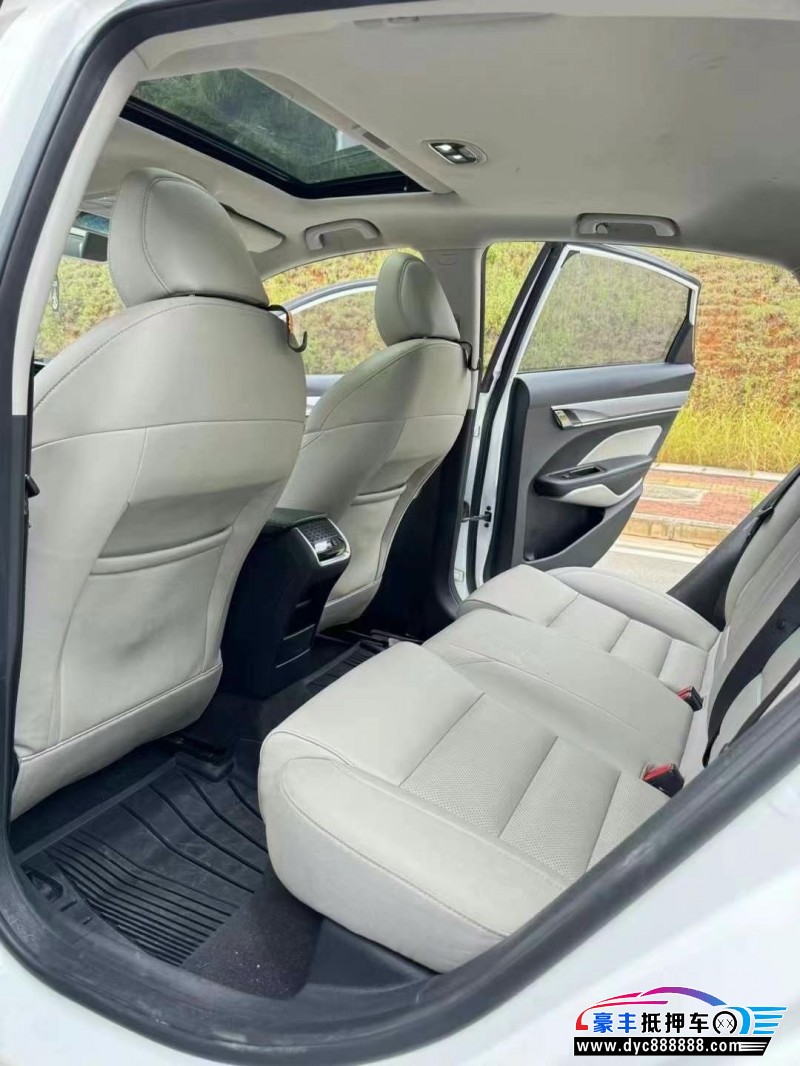 19年吉利缤瑞轿车抵押车出售