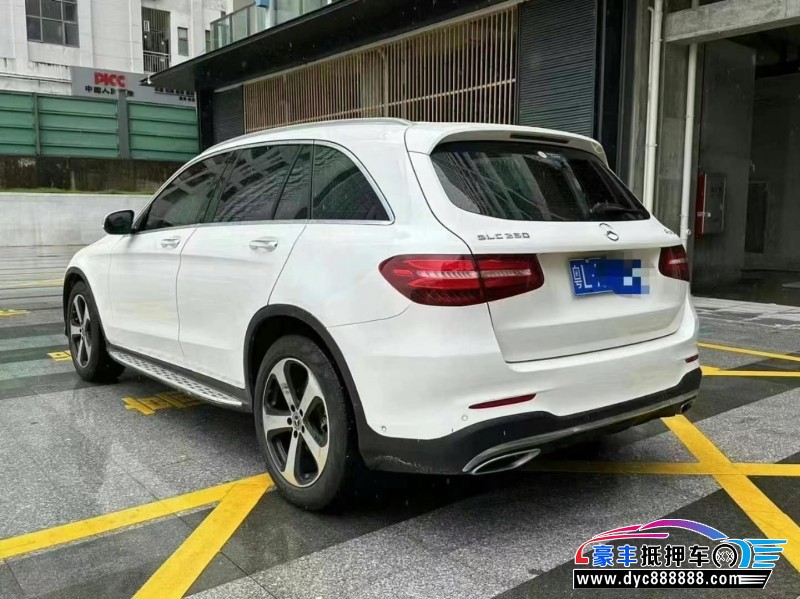 18年奔驰GLC轿车抵押车出售