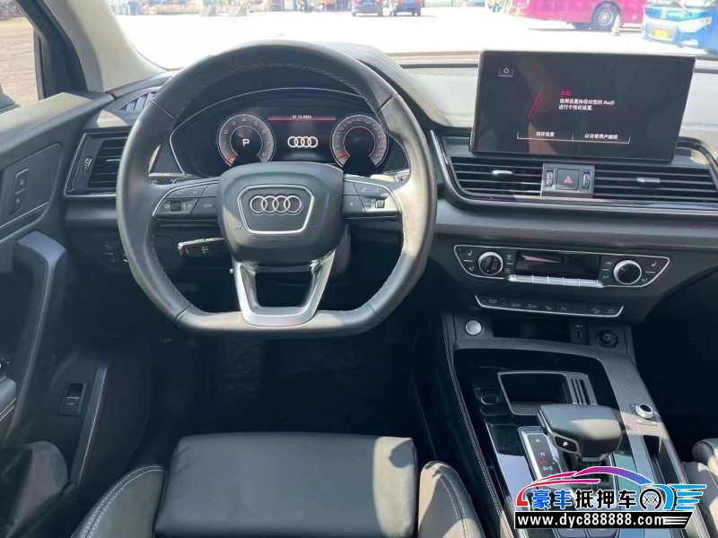 23年奥迪Q5轿车抵押车出售