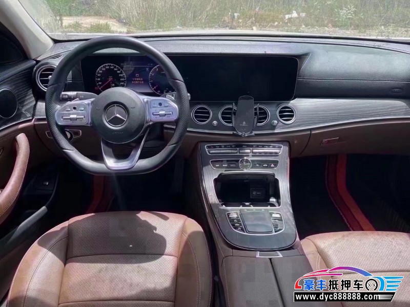 19年奔驰E轿车抵押车出售