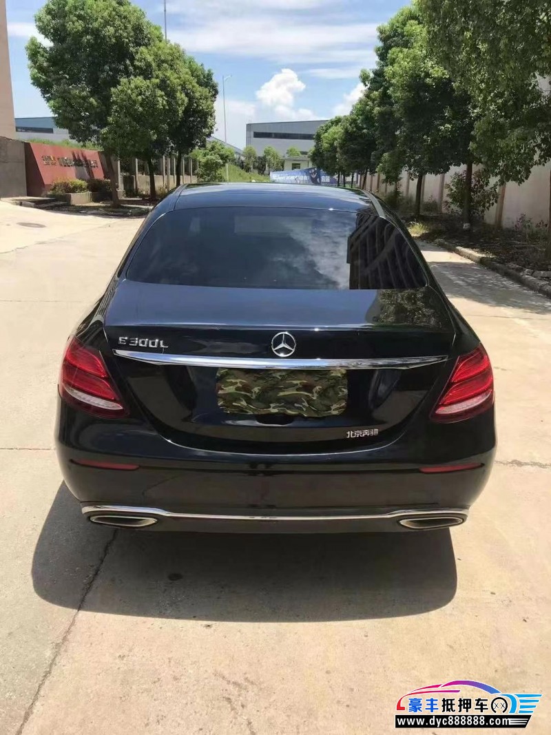 19年奔驰E轿车抵押车出售