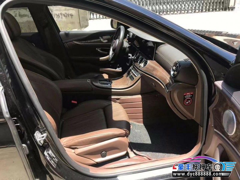 19年奔驰E轿车抵押车出售