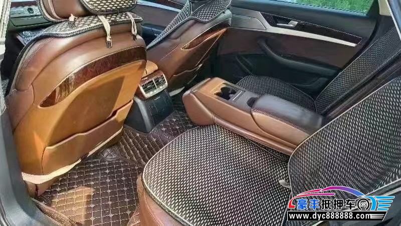 11年奥迪A8L轿车抵押车出售