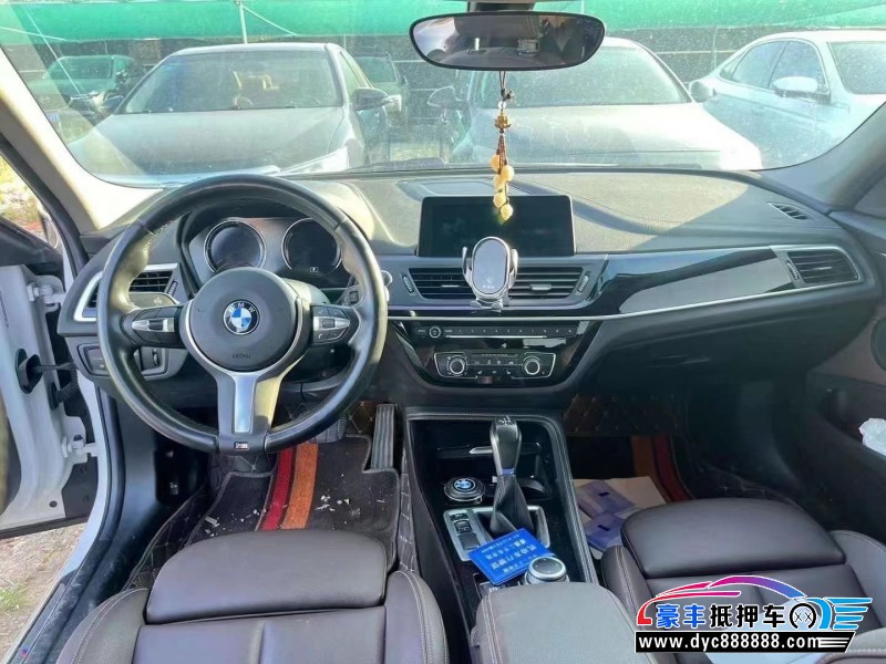 19年宝马1系轿车抵押车出售