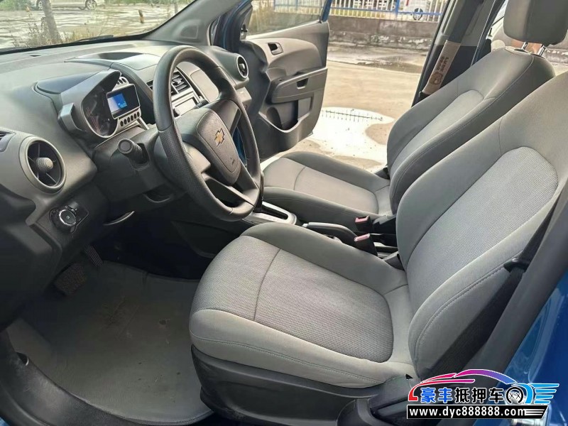 13年雪佛兰爱唯欧轿车抵押车出售