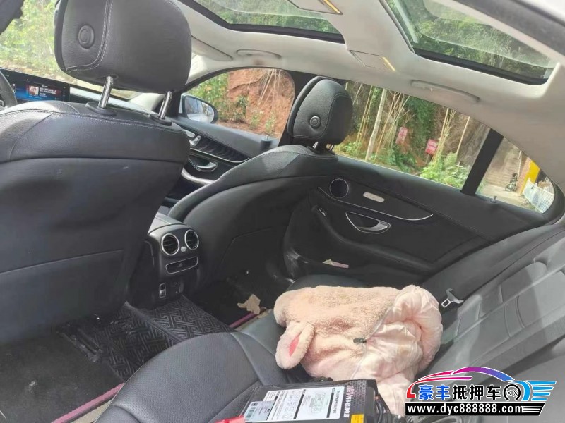 20年奔驰C轿车抵押车出售