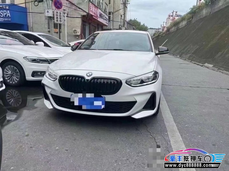 22年宝马1系轿车抵押车出售