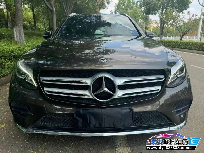 18年奔驰GLC轿车抵押车出售