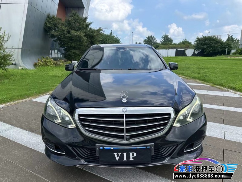 14年奔驰E轿车抵押车出售