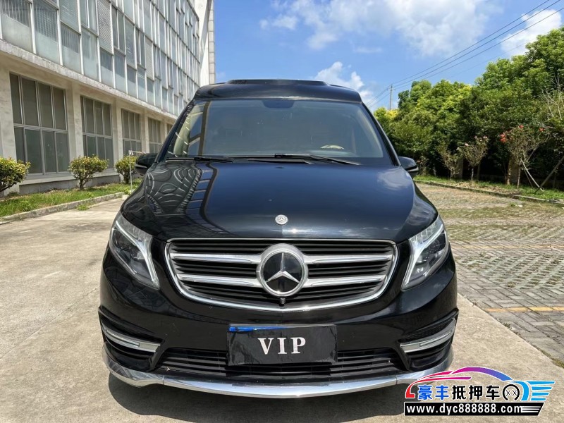 20年奔驰威霆轿车抵押车出售