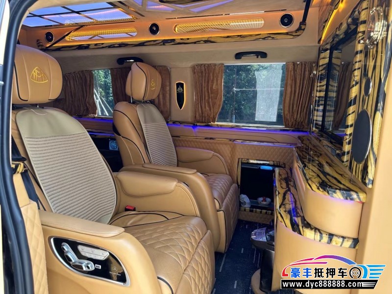 20年奔驰威霆轿车抵押车出售