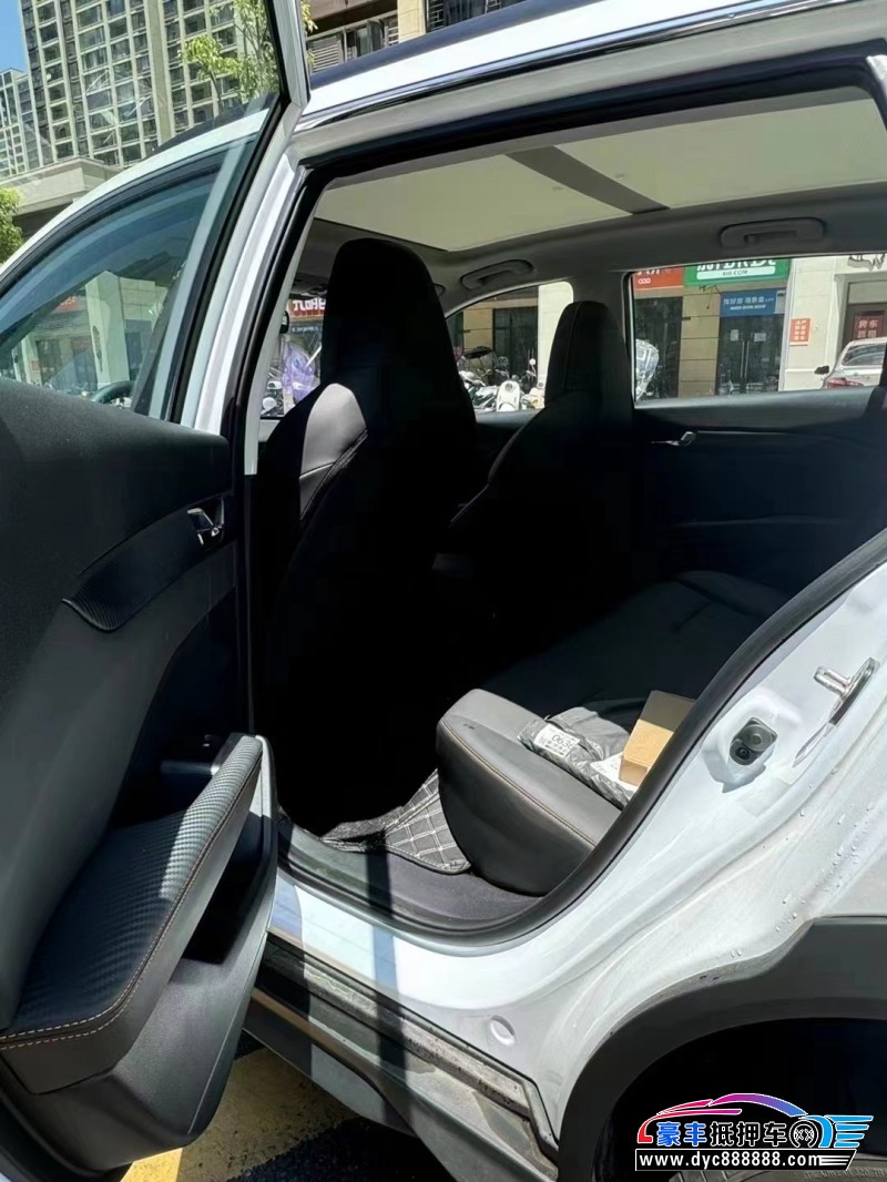 24年东风风神奕炫轿车抵押车出售