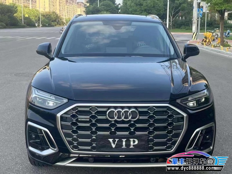 22年奥迪Q5轿车抵押车出售