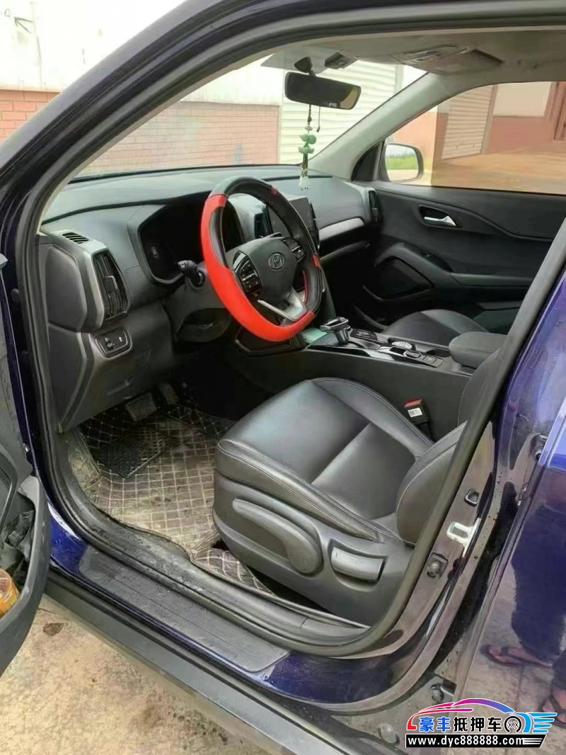 21年现代ix35轿车抵押车出售