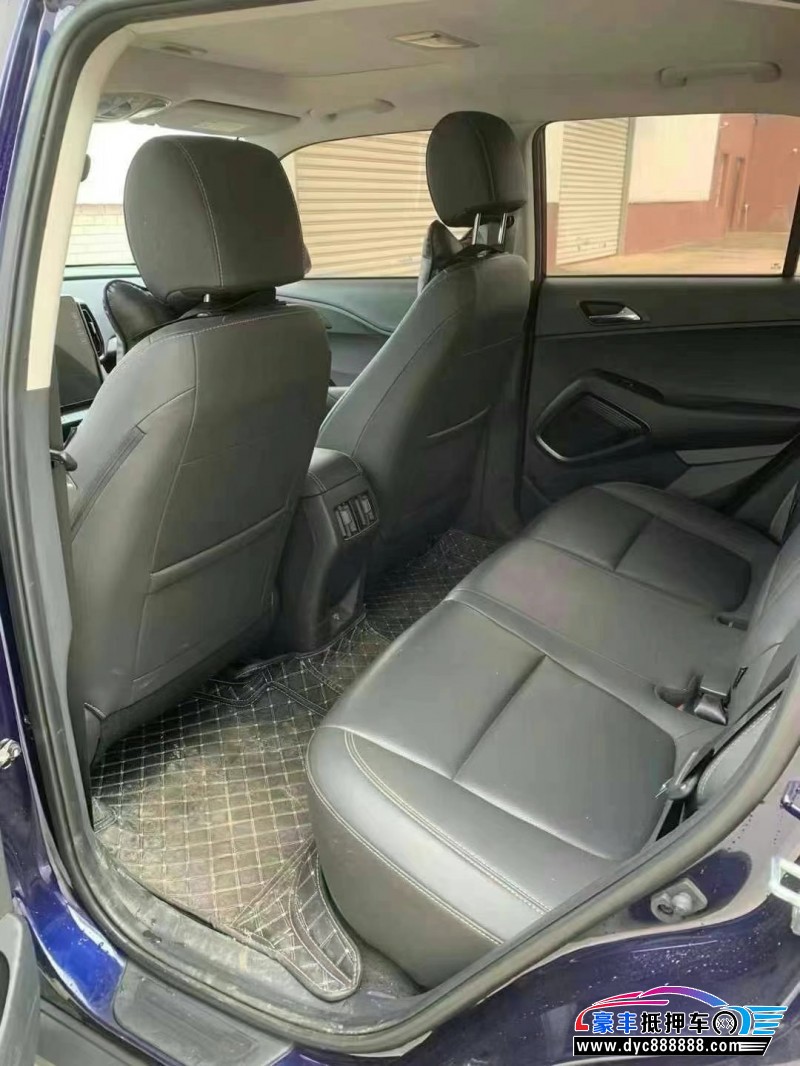 21年现代ix35轿车抵押车出售