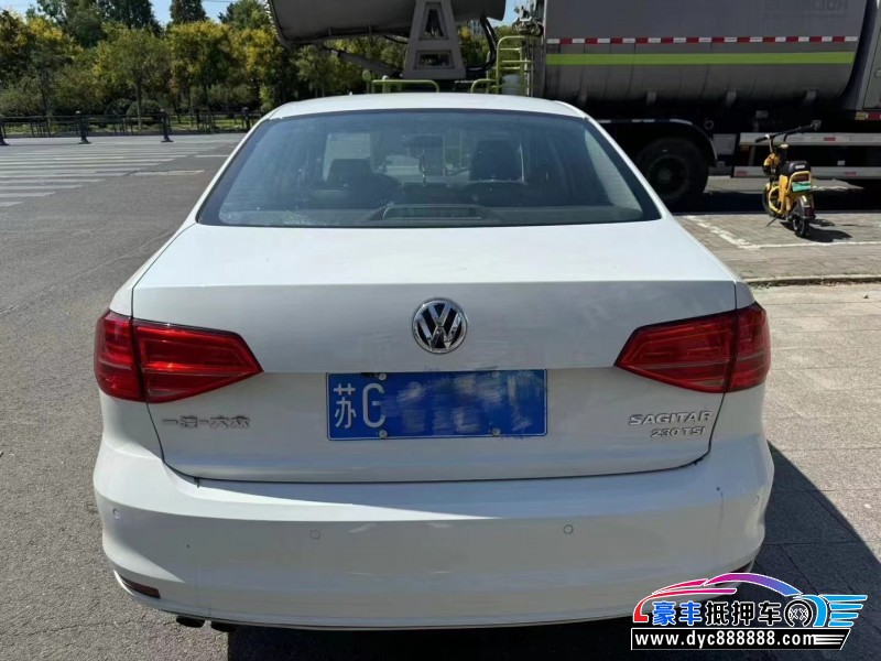 16年大众速腾轿车抵押车出售