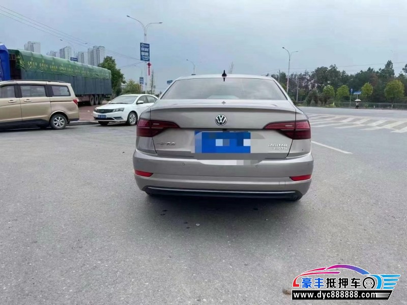 21年大众速腾轿车抵押车出售