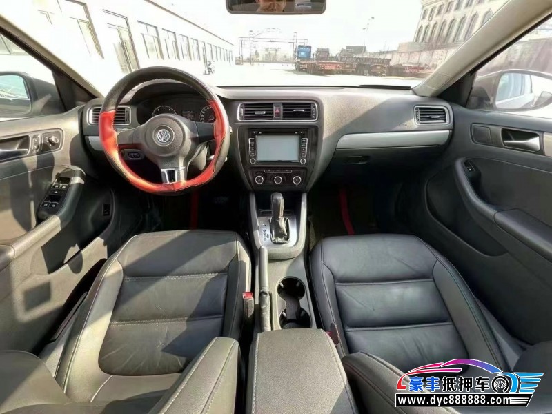 14年大众速腾轿车抵押车出售