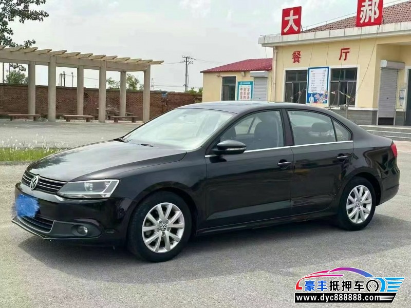 13年大众速腾轿车抵押车出售