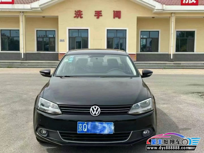 13年大众速腾轿车抵押车出售