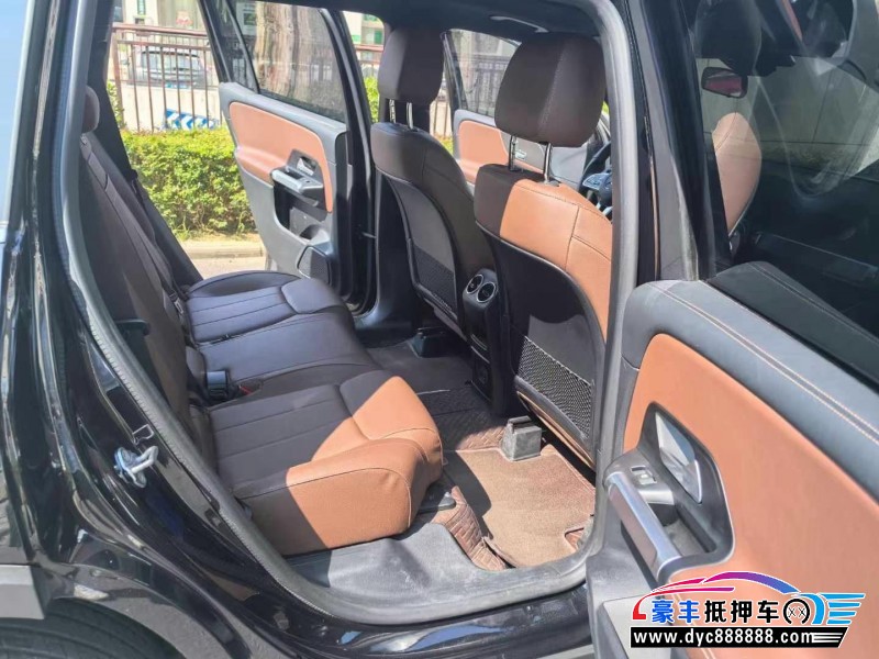 23年奔驰GLB轿车抵押车出售