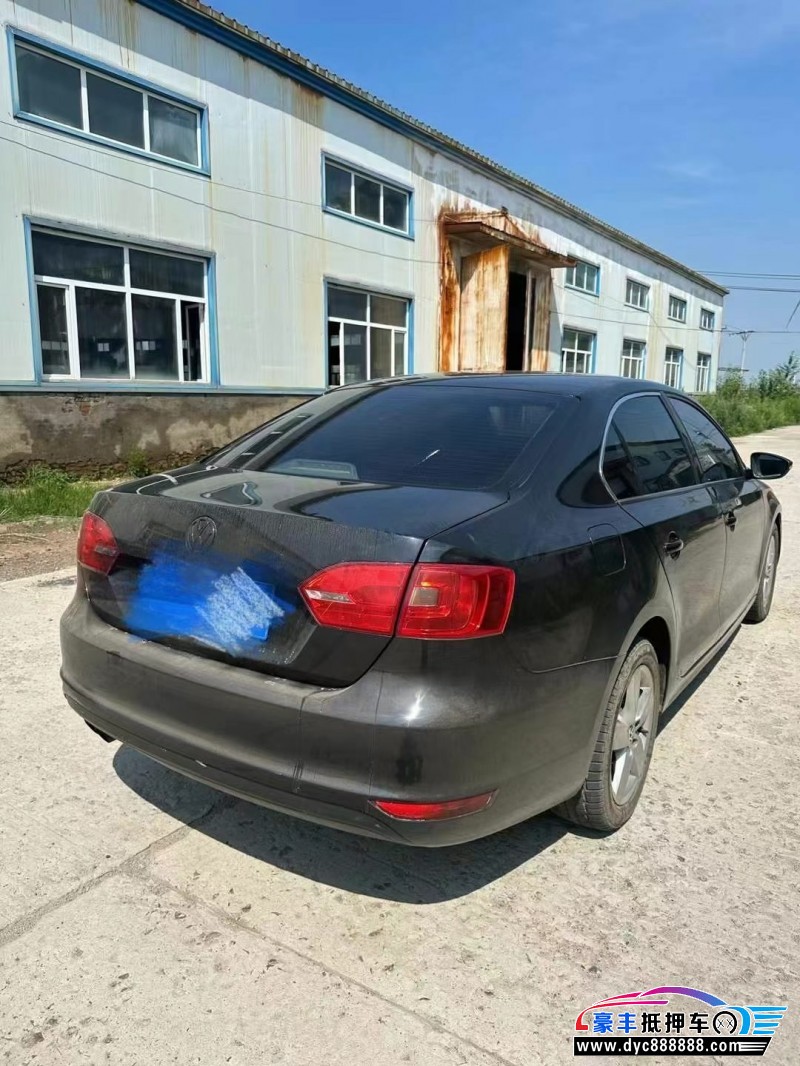 13年大众速腾轿车抵押车出售