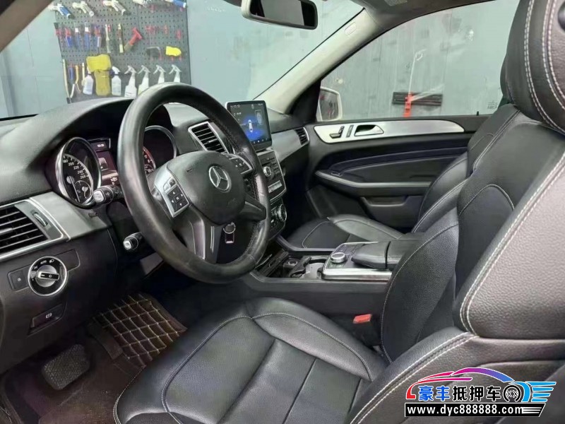 13年奔驰ML轿车抵押车出售