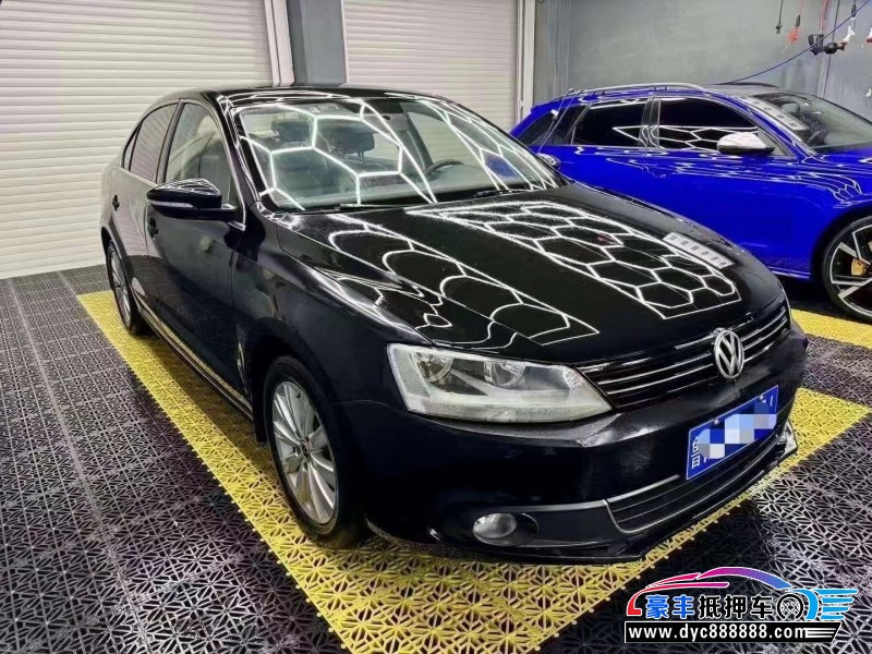 14年大众速腾轿车抵押车出售