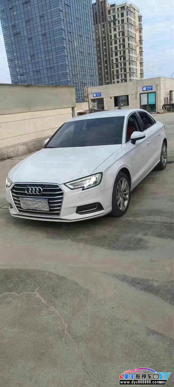 19年奥迪A3轿车抵押车出售