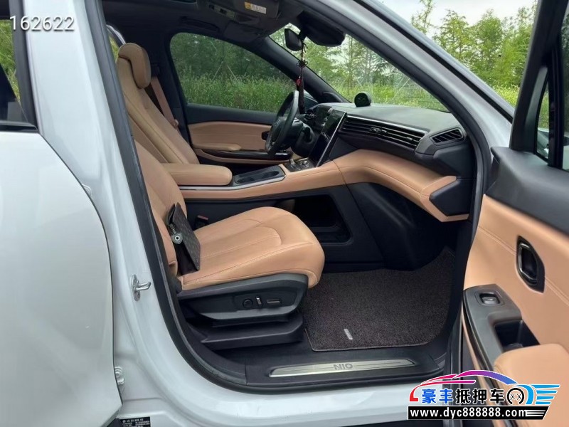 21年蔚来ES6轿车抵押车出售