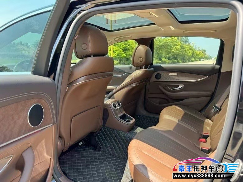 21年奔驰E轿车抵押车出售