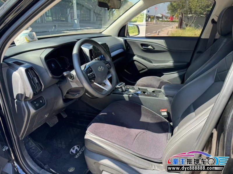 23年现代ix35轿车抵押车出售