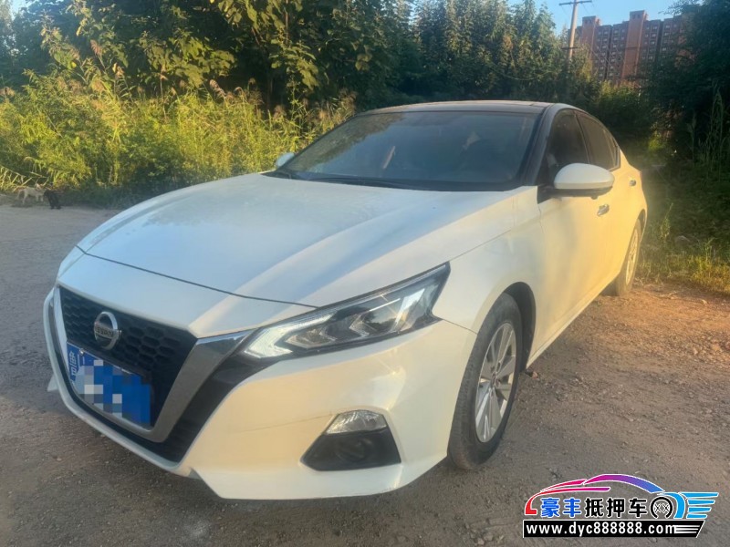 20年日产天籁轿车抵押车出售