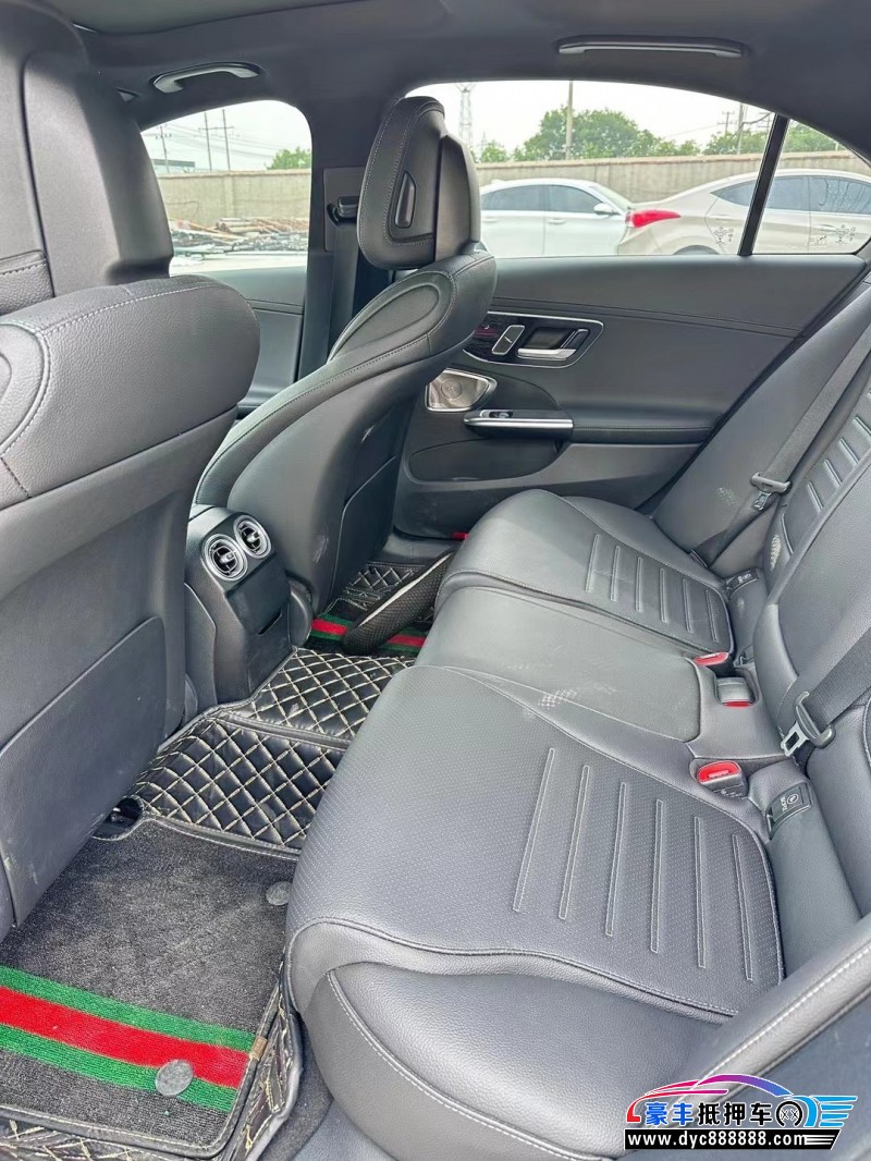 23年奔驰C轿车抵押车出售