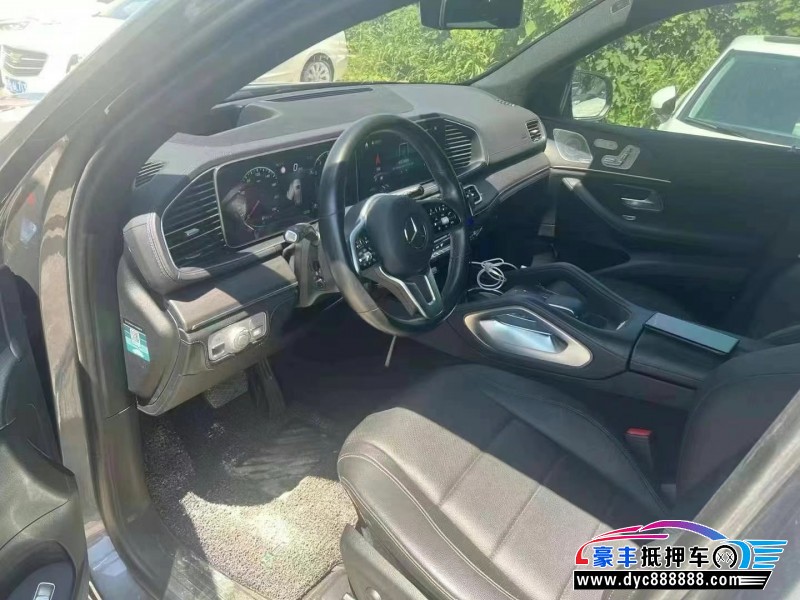 20年奔驰GLE轿车抵押车出售